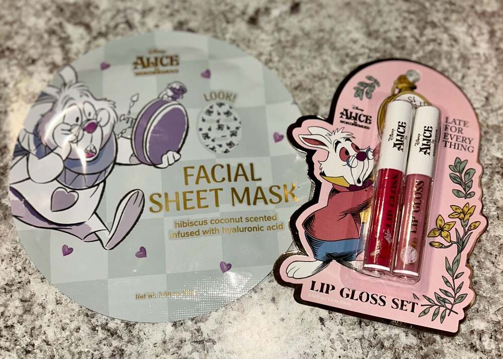 Disney Alice in Wonderland Facial Sheet Mask and Lip Gloss Set